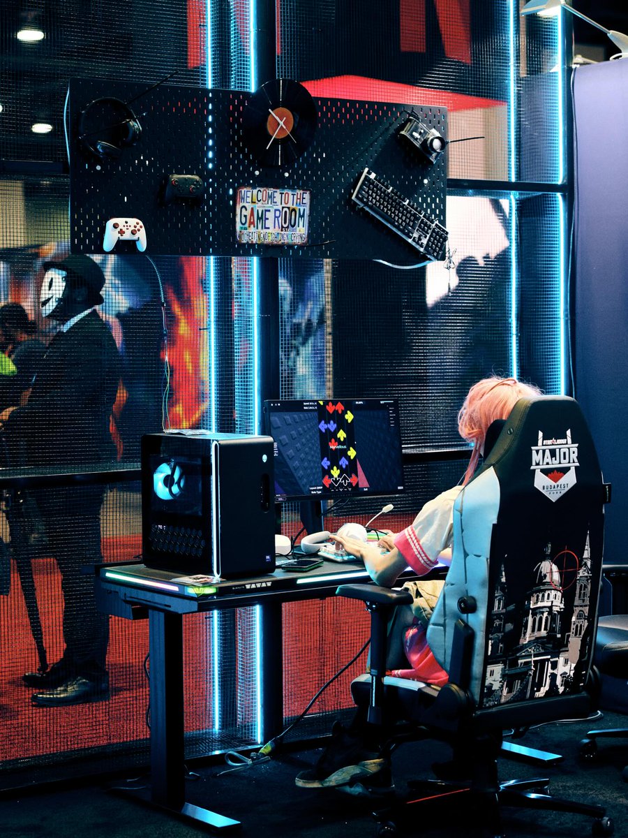 Blacklyte tweet media