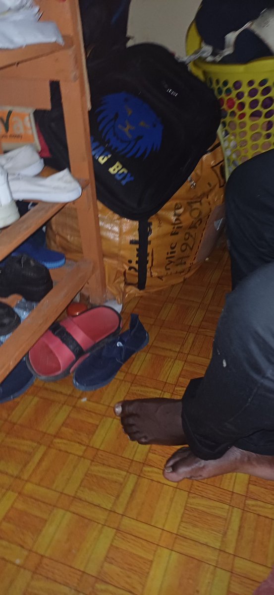 Hello KOT naomba usaidizi wenu apa , nakuwa evicted sai , mtu anishikie ata single room , 
If you see this PLEASE HELP RETWEET 🙏