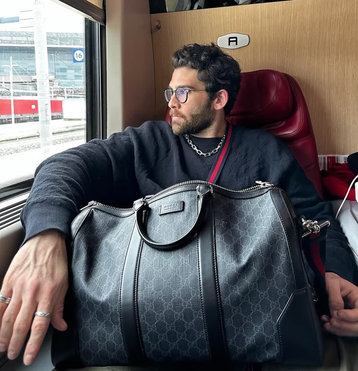UltimateClint's tweet photo. The whitest people in the world are calling a trans person privelaged while back the Gucci bag Marxists. Make it make sense. https://t.co/uAbjppPvQc