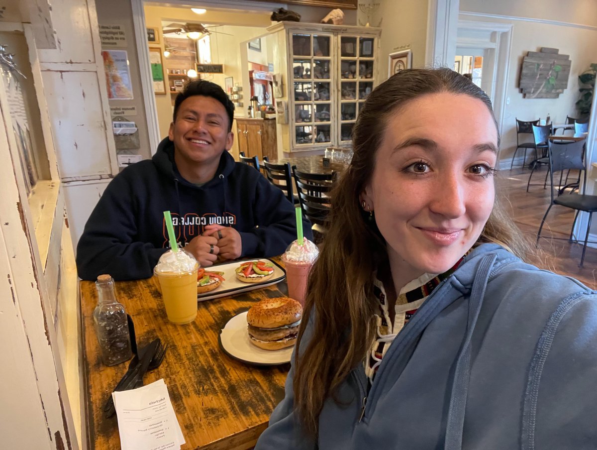 jesus_st17's tweet image. #snowcollege #globalbadgers #internationalstudents@globalbadgers
@snowcollege

@snowbadgerlife