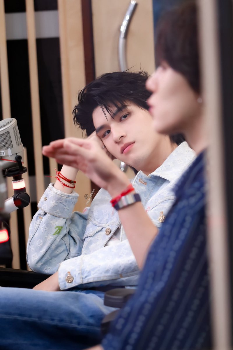 littleani tweet media