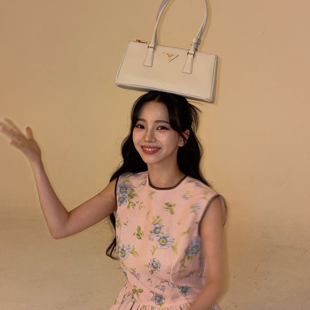 𝘌𝘦𝘷𝘦𝘦 tweet media