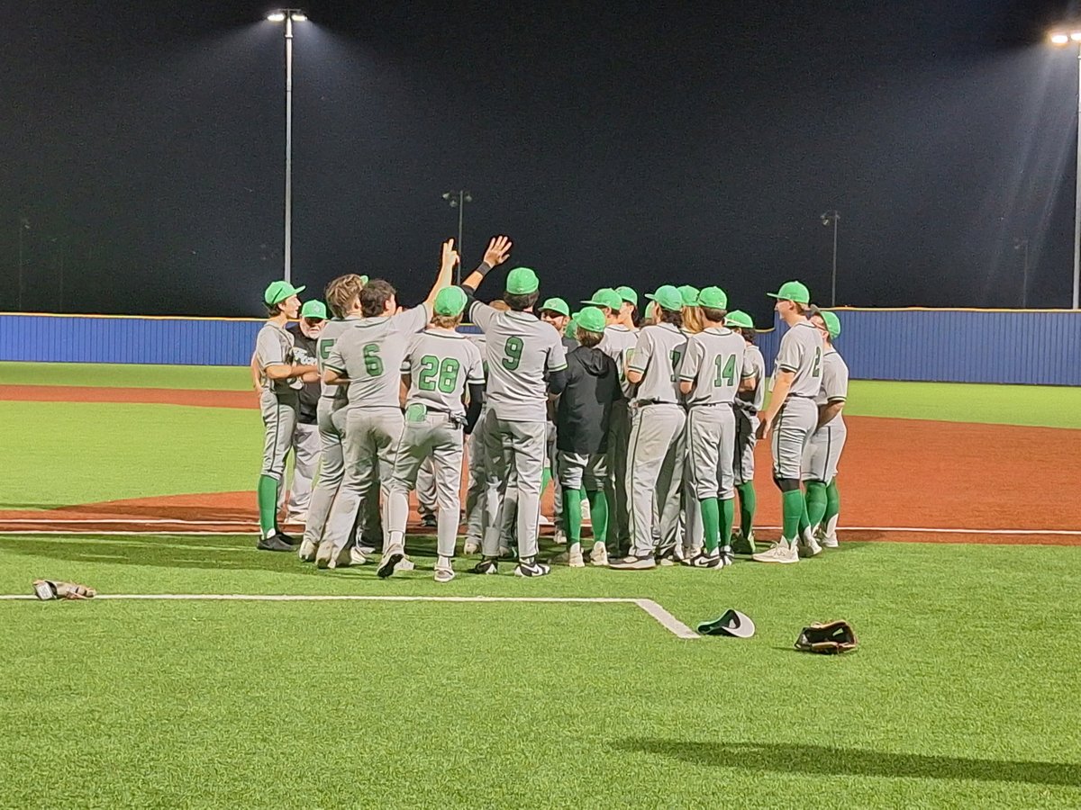 cmfoxbaseball's tweet photo. The boys took a business trip to Nevada, TX, and came back with some hardware.

Alexa, play “Back to Back”!!!

#GoldGloveSZN #DistrictChamps #BackToBack #Pack https://t.co/yV6B0o47Iu