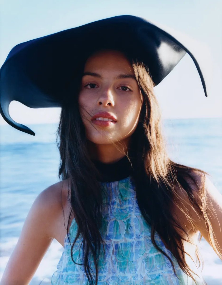 Access Olivia Rodrigo tweet media