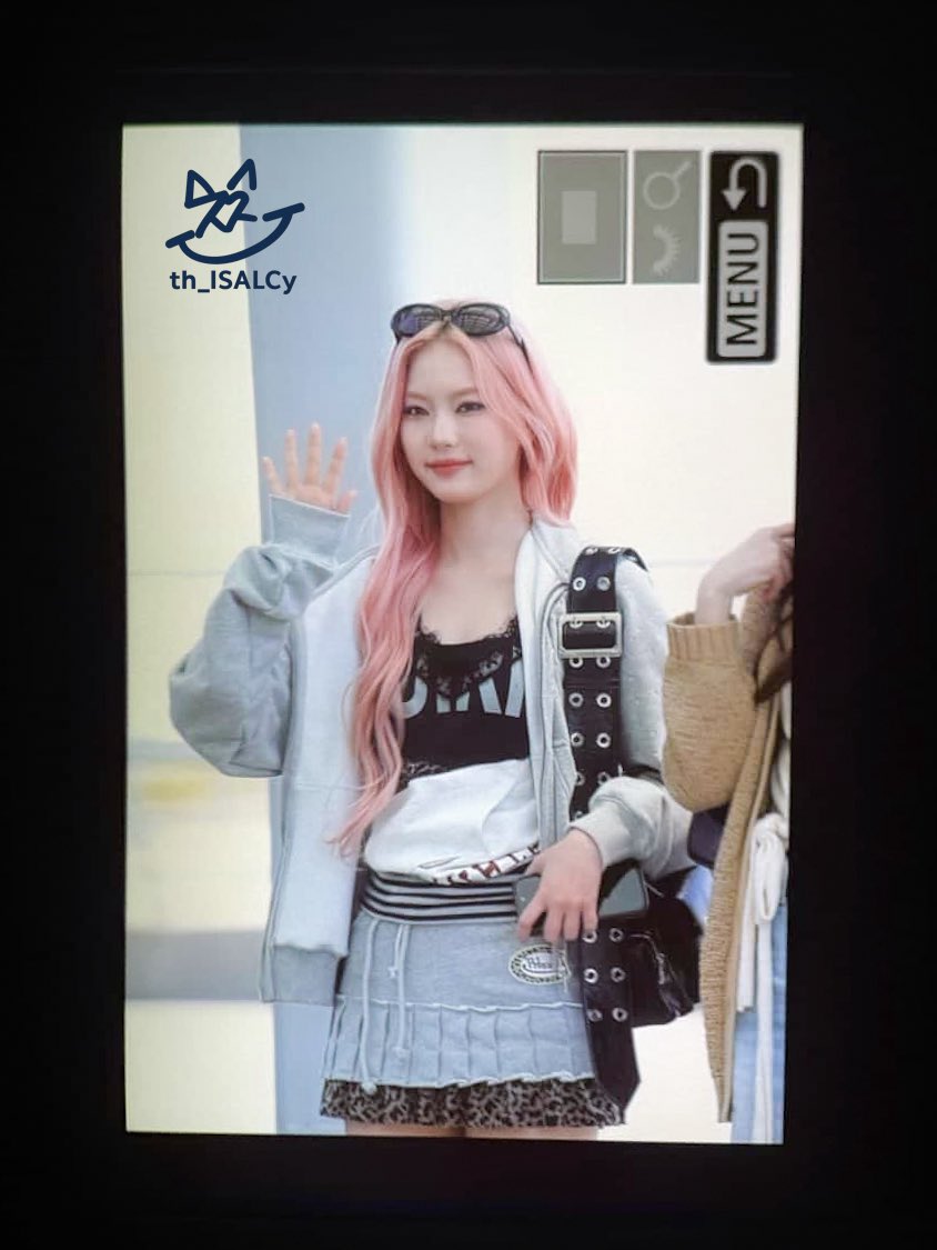 th_ISALCy tweet media