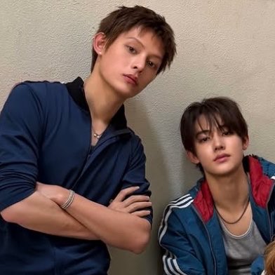 dailyjames tweet media