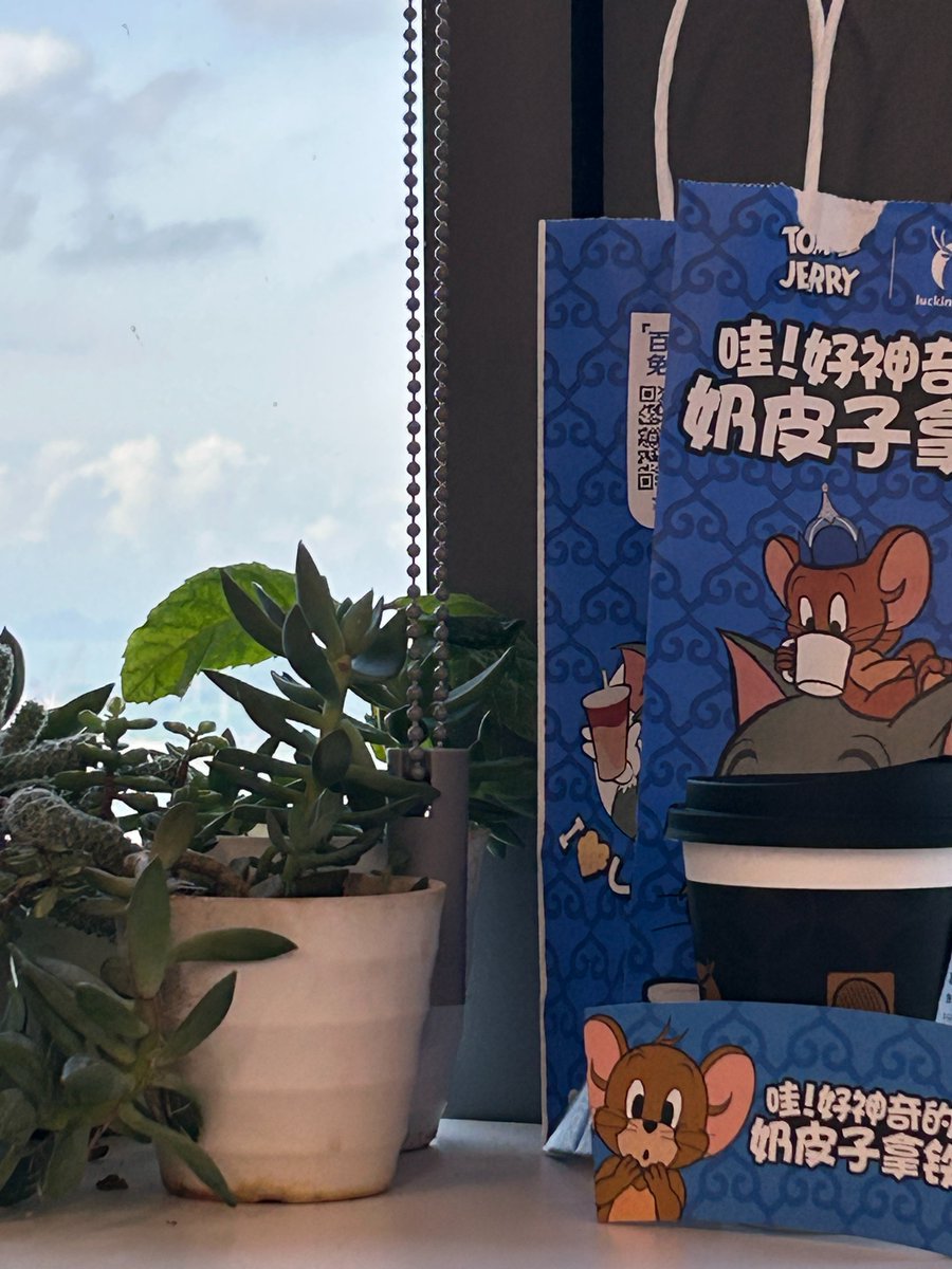 Charlie Carmack tweet media