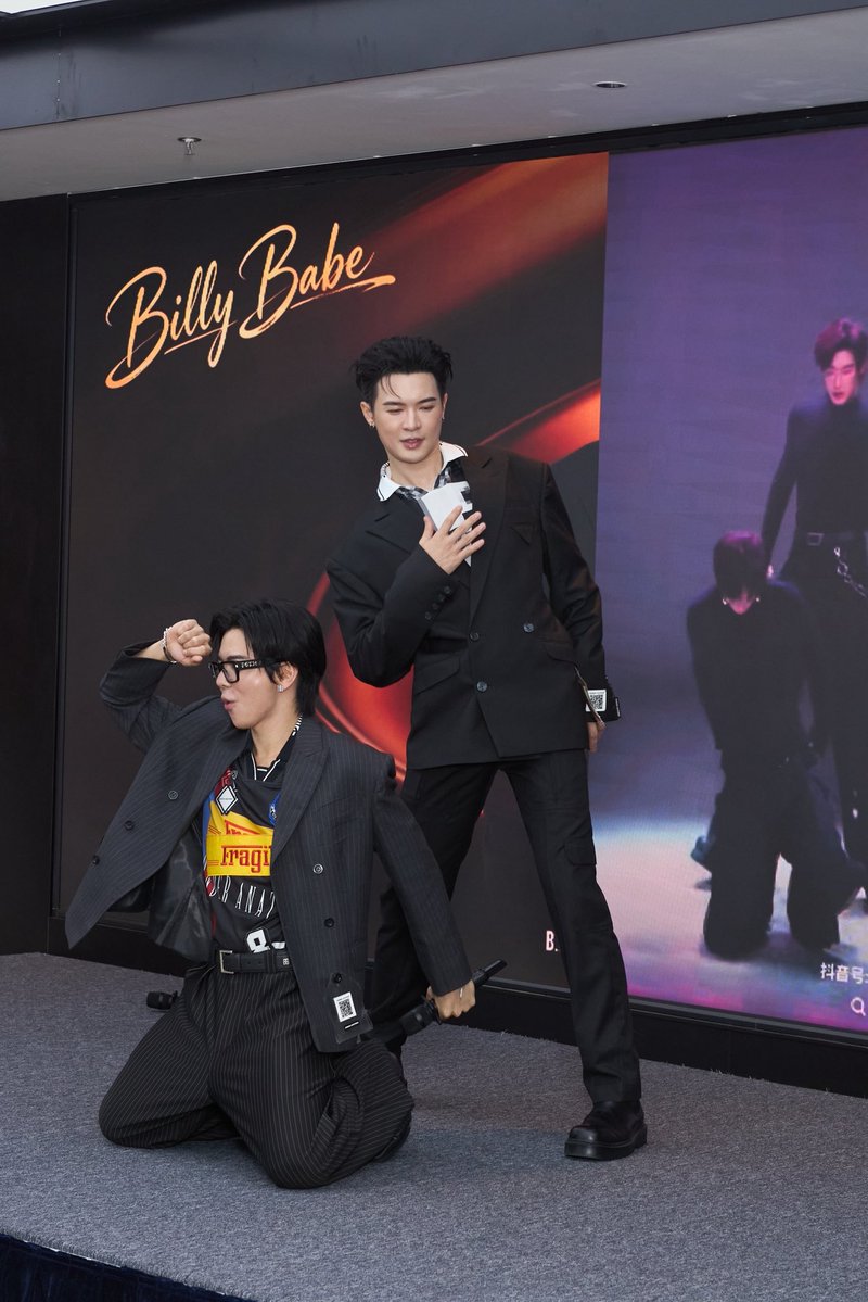 BoutBabe_Ent's tweet image. ตาวิเศษเห็นน้าาาาาาา 
#BillyBabe
#BoutBabeEntertainment
#babiibabe