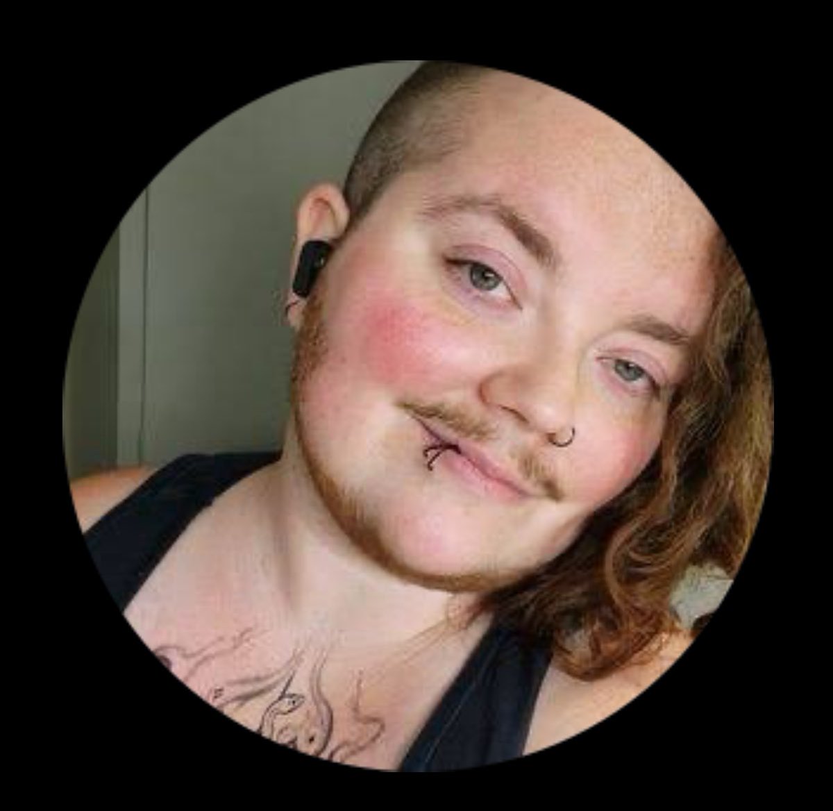 madonna third nipple tweet media