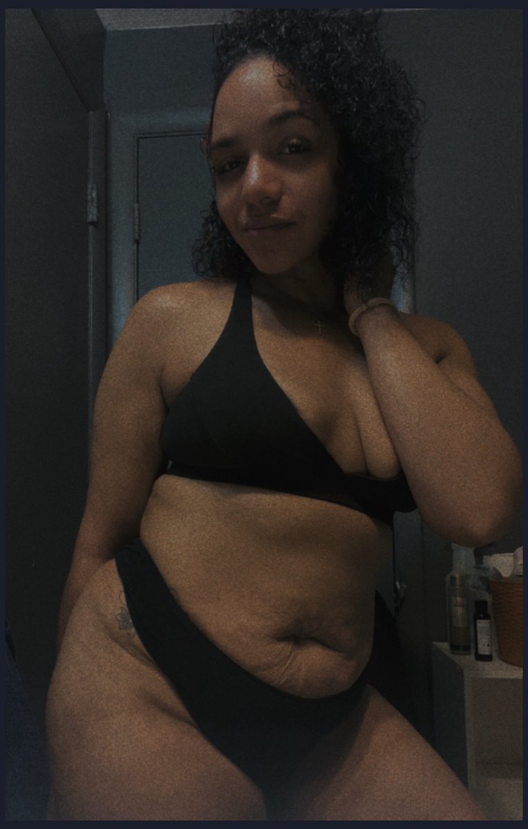 CharlieXODream's tweet photo. Come keep mama company tonight 😈

#MILFEnergy #LateNightVibes #SpicyContent  #Onlyfans #LinkNBio https://t.co/eDV1oaO5GL