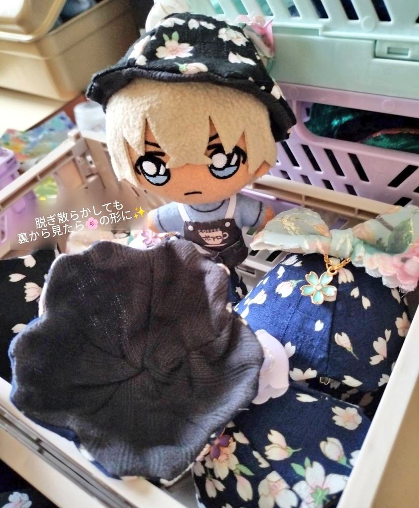 😐ポあむちゃから……おしらせ……ッ✨
4がつ……28にちは……よいにわとりのひ……ッ🐔✨

（訳 ; 4/28の21時くらいに久々のBOOTHやりたい……（そこはかとなく願望））

夜桜🌃🌸シリーズ（お帽子は2種類、間に合えばお洋服なども）詳細は後日🙏💦