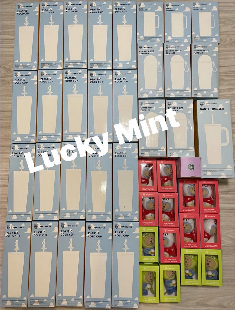 Luckymintt99's tweet photo. 🧸 Starbucks x Toy Story 💚💫
มาแล้นนนนนน ไม่ต้องนอน 😂
ตอนนี้ใครทักถามแก้วเอเลี่ยน &amp; พวงกุญแจ ขอส่งให้ครบก่อนนะ หากมีรีเซลล์มาเพิ่มมาแจ้ง 🫡🚀 https://t.co/bj40c9NPAS