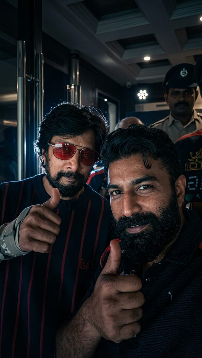 BDKSFAOfficial's tweet image. Exclusive Pictures.!📸🔥

Yesterday Namma @KicchaSudeep Boss at Chinnaswamy Stadium ❤️👑

@RCBTweets #RCB #Kiccha48
#KicchaSudeep #KicchaBOSS𓃵