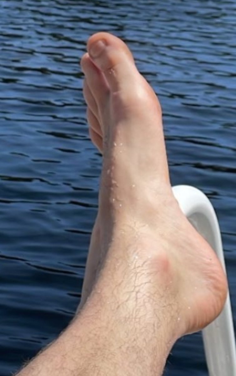 Kinkyguy98 tweet media