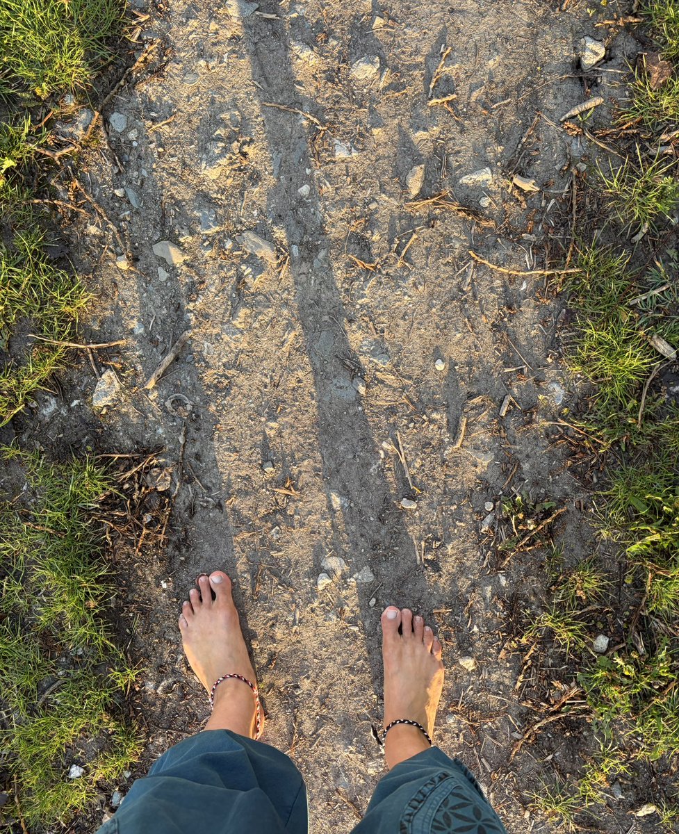 Barfussboy_1991's tweet photo. Hallo guten Morgen ihr Lieben, einen schönen Samstag und ein schönes Wochenende wünsche ich euch.
#barfuß #barefeet #barefee https://t.co/saDye4fveA