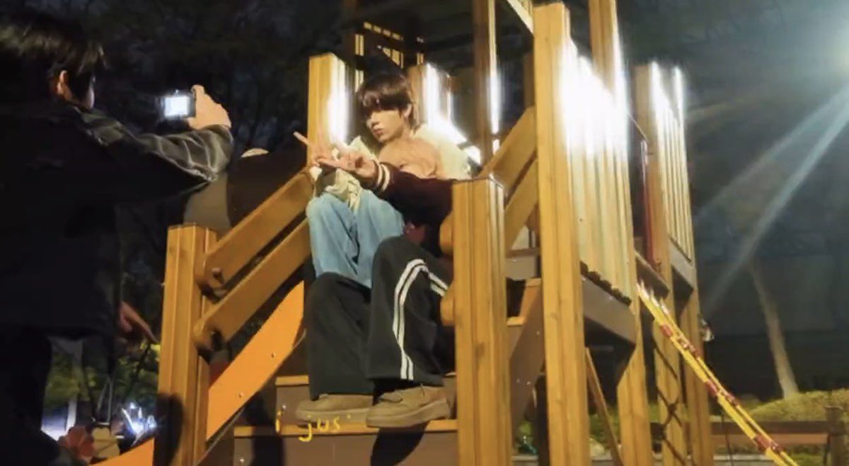 𝚊𝚗𝚝 🐜 tweet media