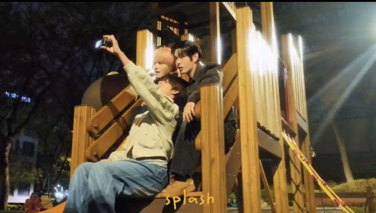 𝚊𝚗𝚝 🐜 tweet media