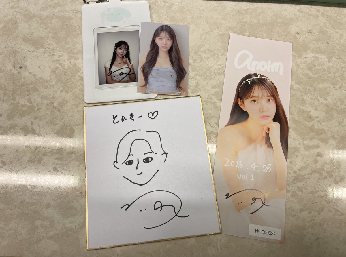 nogi5tkddd's tweet photo. イベント1部！
ツインで元気に踊ったり笑ったり、未央奈ちゃんの笑顔に癒されました〜
ビンゴは似顔絵貰ったことなかったからゲットできて嬉しかったです😆
アイコンこれにしま〜す
#anoim https://t.co/kx8L3M6g1V
