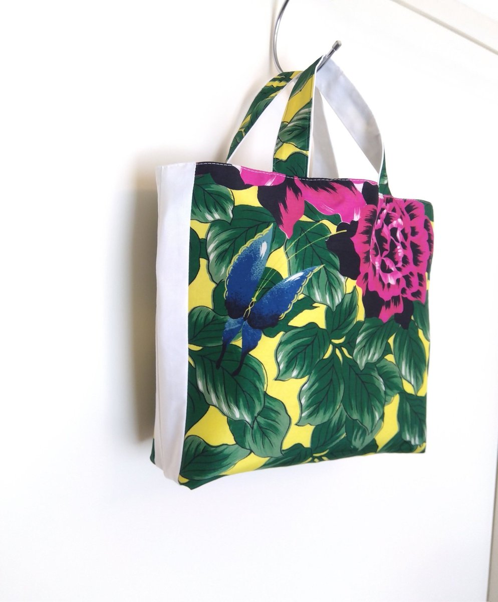 余りでA4が入るトートバッグ作れるのもポイントだった。

#着物リメイク