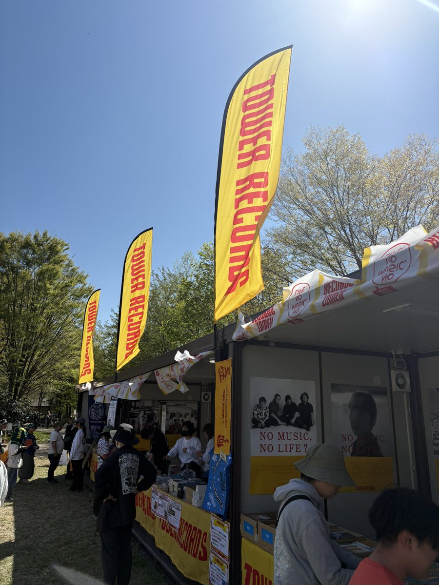 CrystalLake777's tweet image. 【サイン色紙プレゼント】

ARABAKI ROCK FEST. 2026

荒吐エレアコステージ横
タワレコブースにて、

最新アルバム「The Weight of Sound」
ご購入の方になんと、、
メンバー直筆サイン色紙をプレゼント！

数量限定です💿お早めに🔥

#アラバキ
#CrystalLake