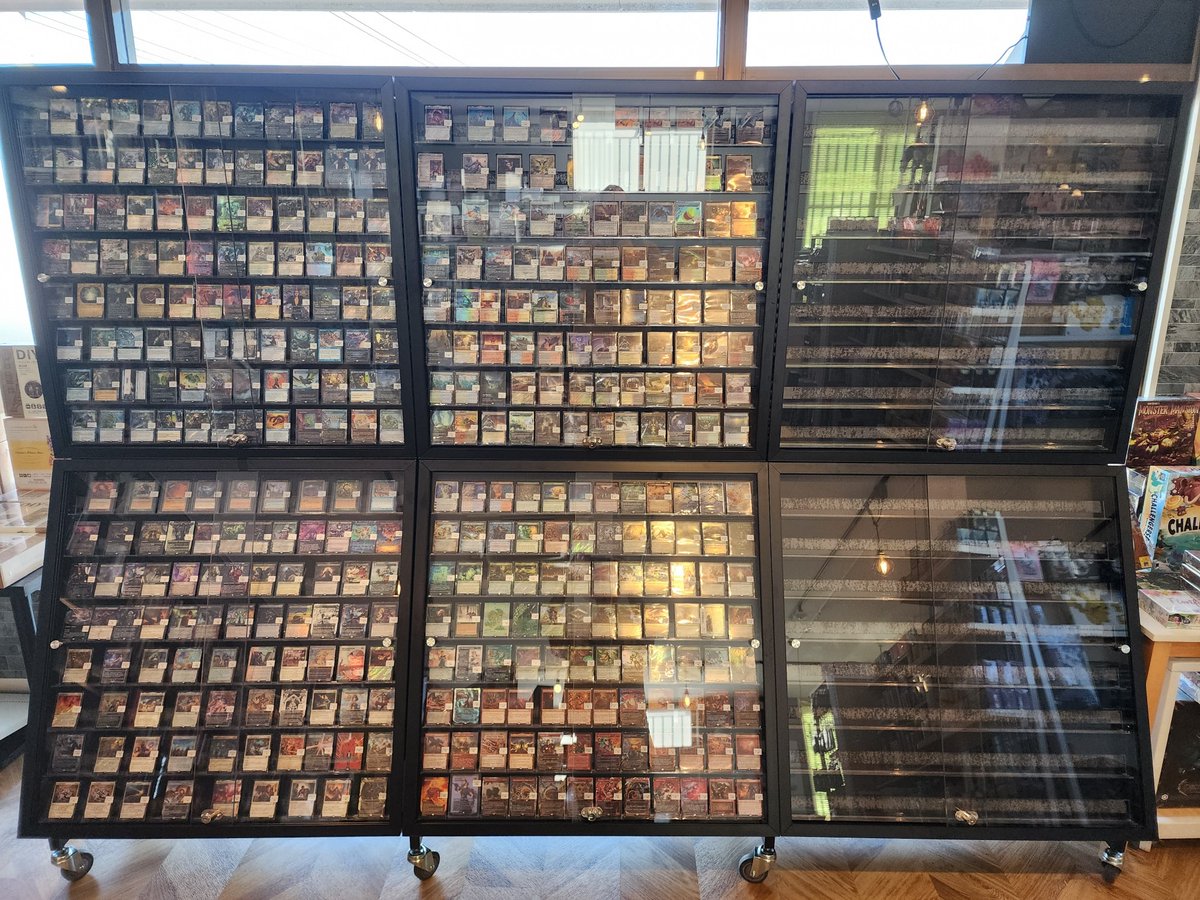 KappaCastleGame's tweet photo. 当店は今年からマジック：ザ・ギャザリング（MTG）カードの売買を始めました。最近の取引実績をいくつかご紹介します。売却をご検討されている方は、お気軽に当店にご来店いただくか、お問い合わせください。 https://t.co/WEoxd3I6a3