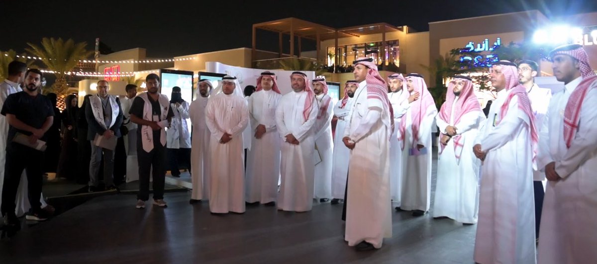 الخرِّيج نايف tweet media