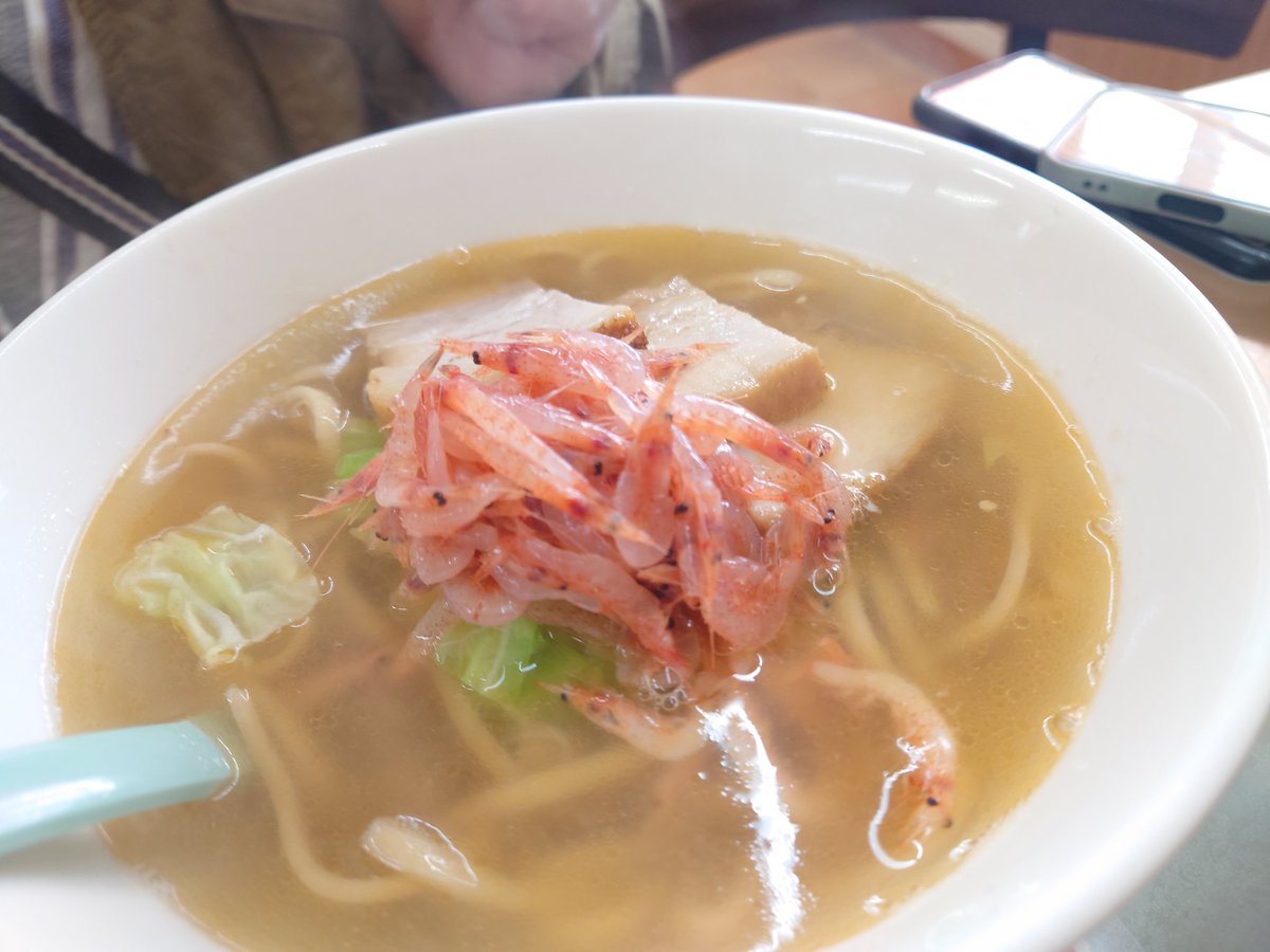 shibtyo's tweet photo. ○超ラーメン。桜エビのラーメン無茶苦茶うまかった。 https://t.co/wWbiYEz305
