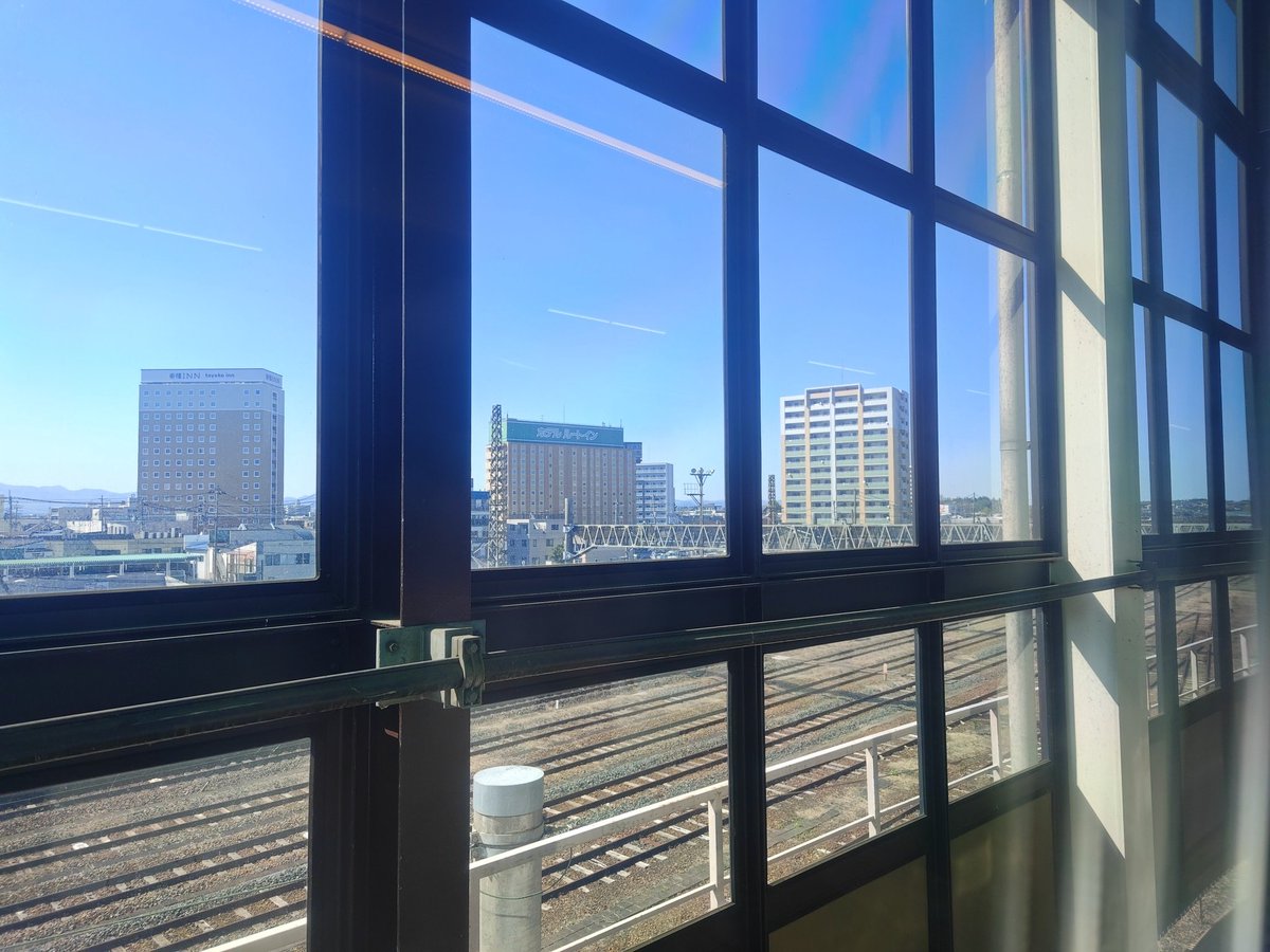 laddy's tweet photo. 東北新幹線点検で北上駅停車。。。降りてしたで帰ったほうが確実かな。。悩みどころ。
前にも北上で降ろされたことあったからなにかに憑かれてるかもしれん。 https://t.co/ckX31Bi8xu