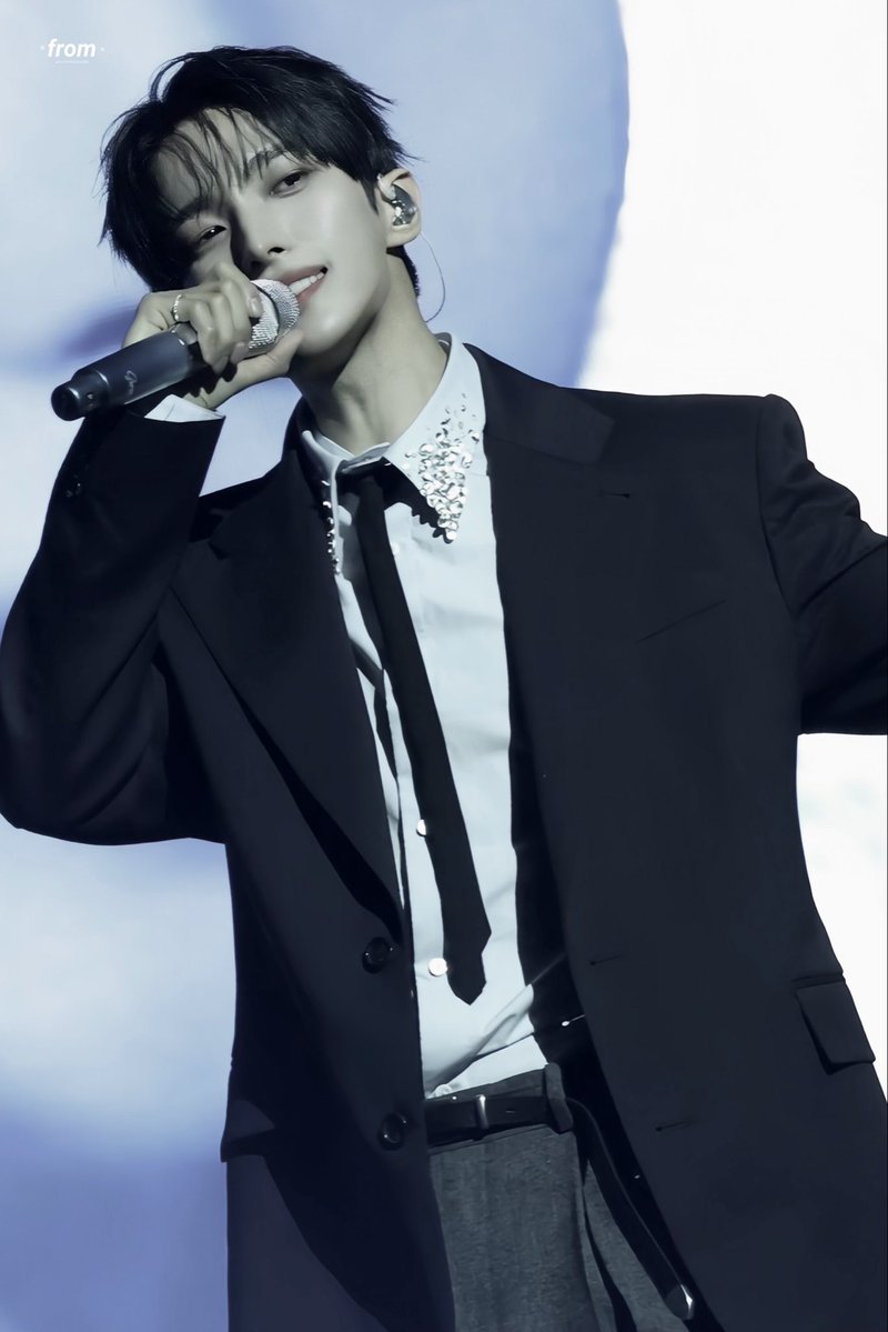 260417 DxS SERENADE 소야곡 Day1

날티 쩌네..🖤

#도겸 #DK #DOKYEOM #세븐틴
#SEVENTEEN #ドギョム #이석민