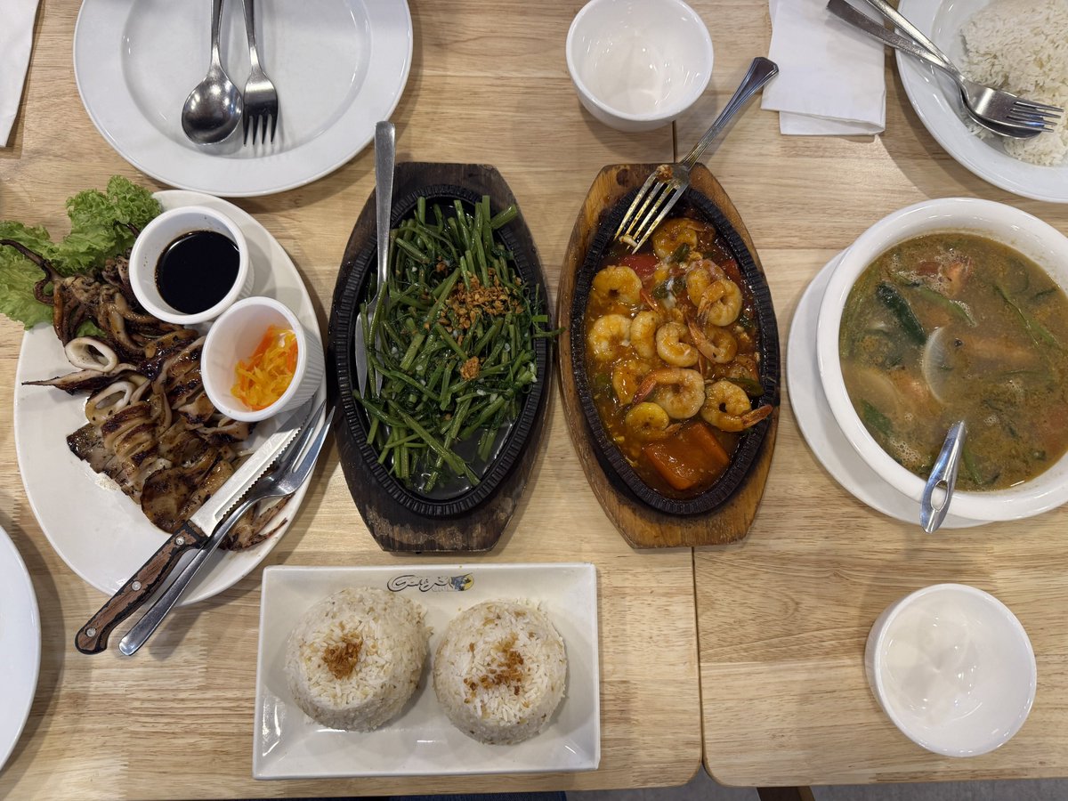 +cheezy+ tweet media