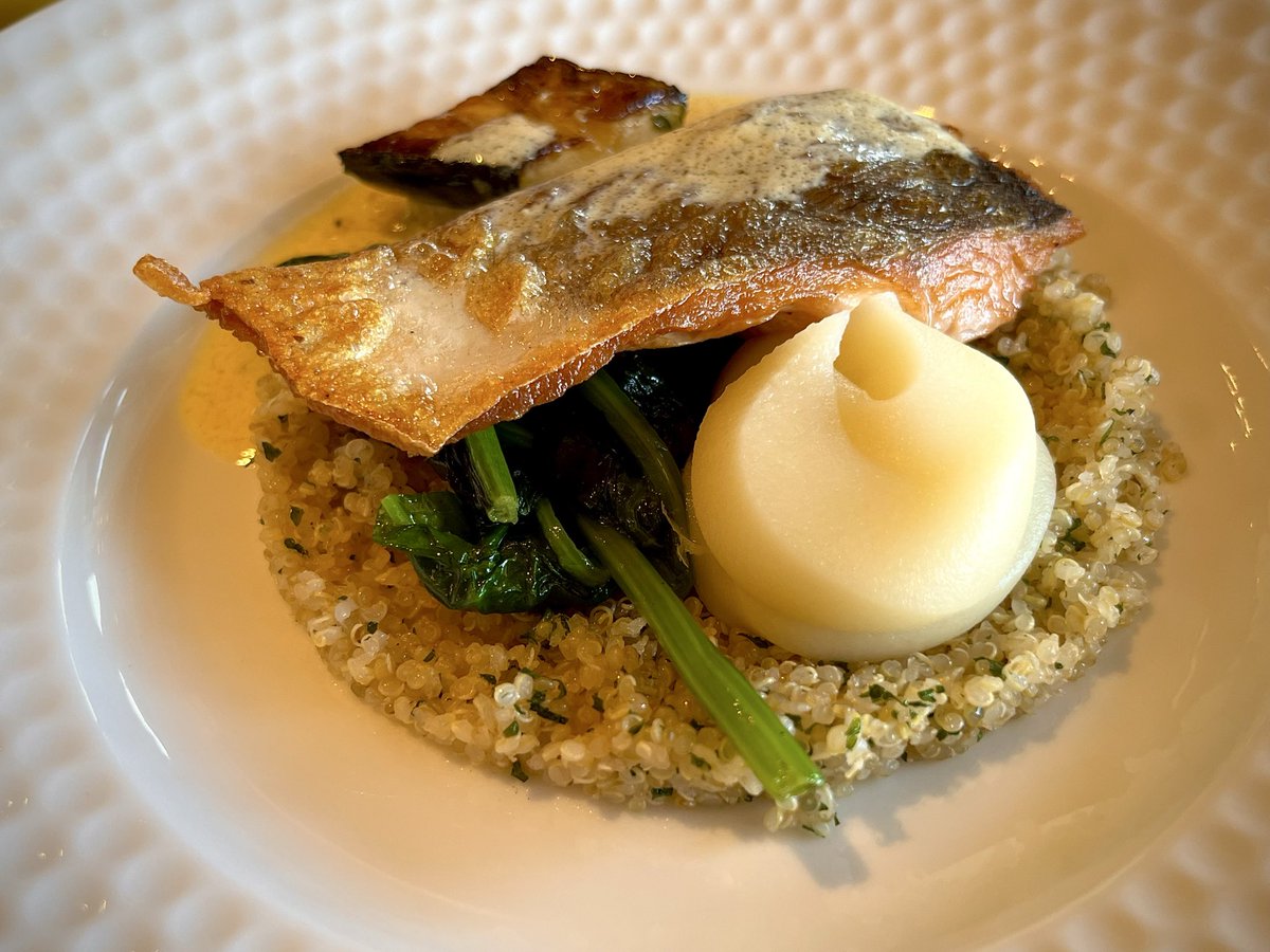 ヨルハ tweet media