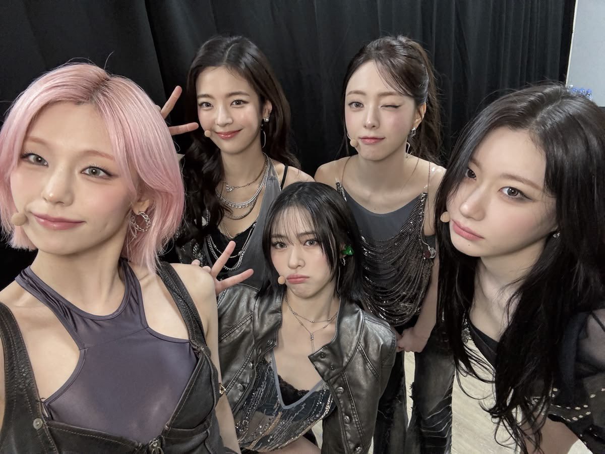 UNIVERSE ITZY tweet media