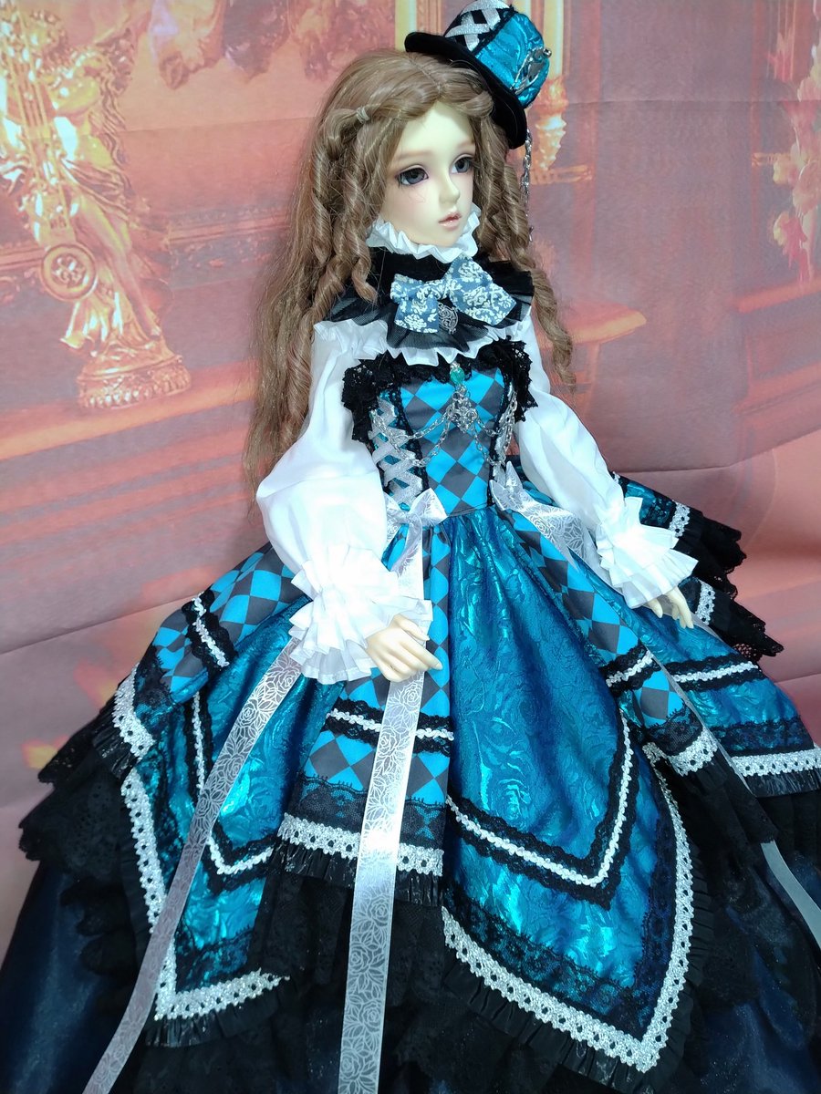 lemuliadool2005's tweet photo. SD16女の子サイズ。フリルブラウス+ビスチェドレス+パニエ+チョーカー+ミニドレスハット。1セットのみ。ドルパに持って行きます🍀
#ドルパ55
#ドルパ_ディーラー
#Lemulia https://t.co/SFV3tcJ7Ci