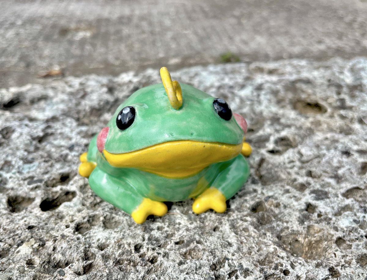 あこつ tweet media