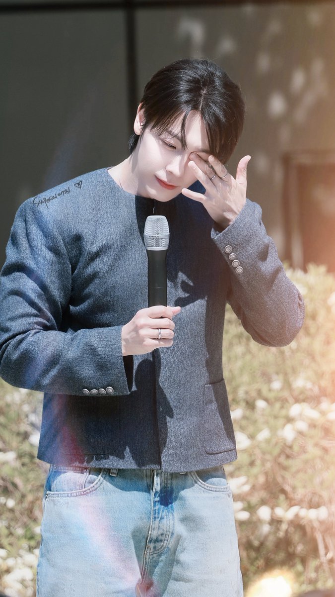 260425 mini fm

해 떴네❤️‍🔥💓
<a href="/donghae861015/">Super Junior 이동해</a> 
#동해 #DONGHAE
#슈퍼주니어DnE #SuperJuniorDnE
#ALIVE #해_떴네 #superjunior