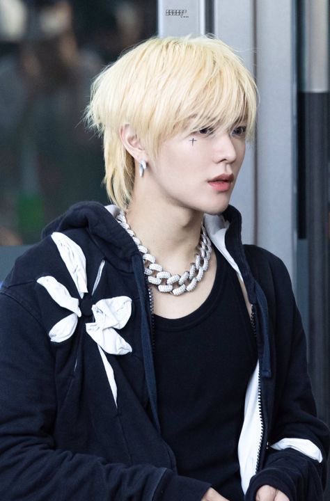 Beactress E(N-)CT tweet media