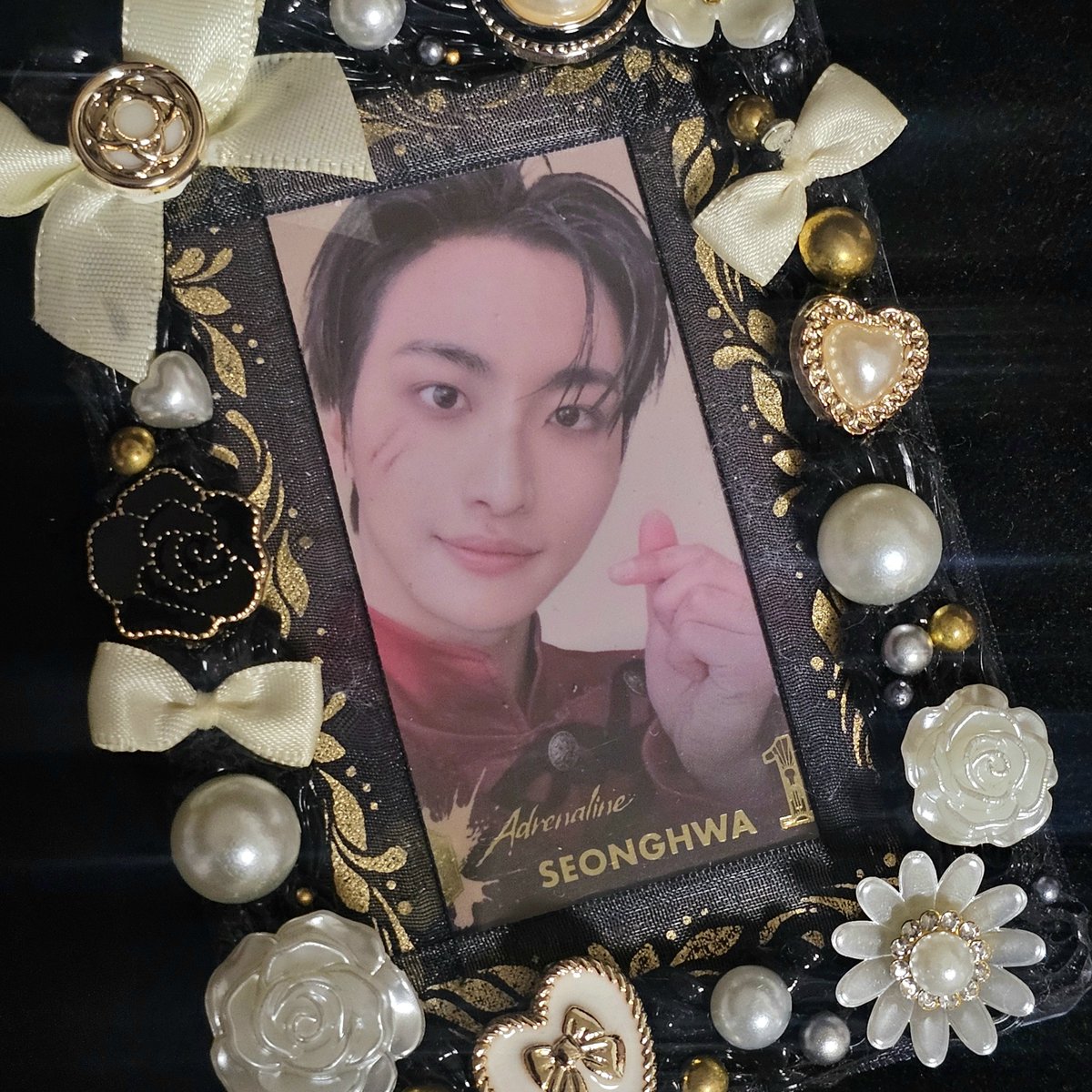 うまちゅん1位とった日の記念に初めてタイムピース買ってみた😍✨ビジュも衣装も思い出含めとてもよい🥹🫶