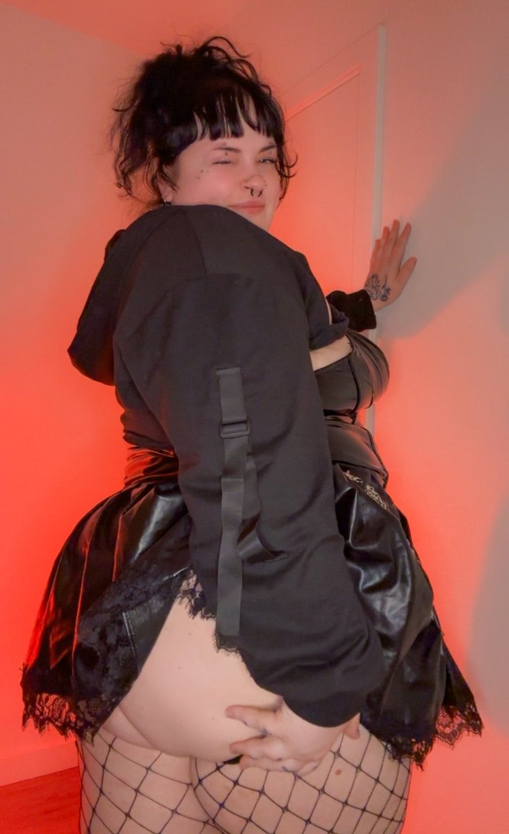 𝖈𝖍𝖊𝖗𝖗𝖞 ⛓️ tweet media