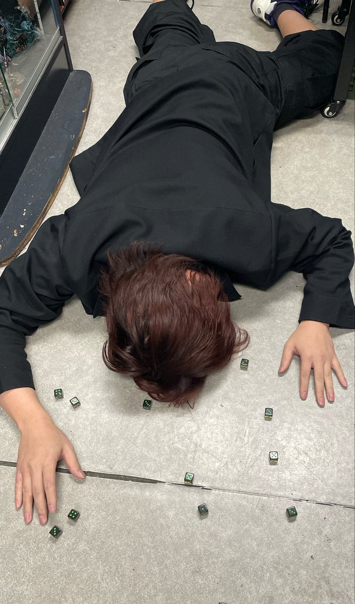 ランチタイム馬場！

な…なんと……😨
高田馬場キルチーム絶対王者が敗北を喫しました…
なんということだ………

大丈夫、彼は再び立ち上がります。
そしてより強くなって。

と、言うわけで馬場のGWはキルチームウィーク★
みんな集まってたくさんキルチーム遊びましょ😊🙌✨

 #馬場KT