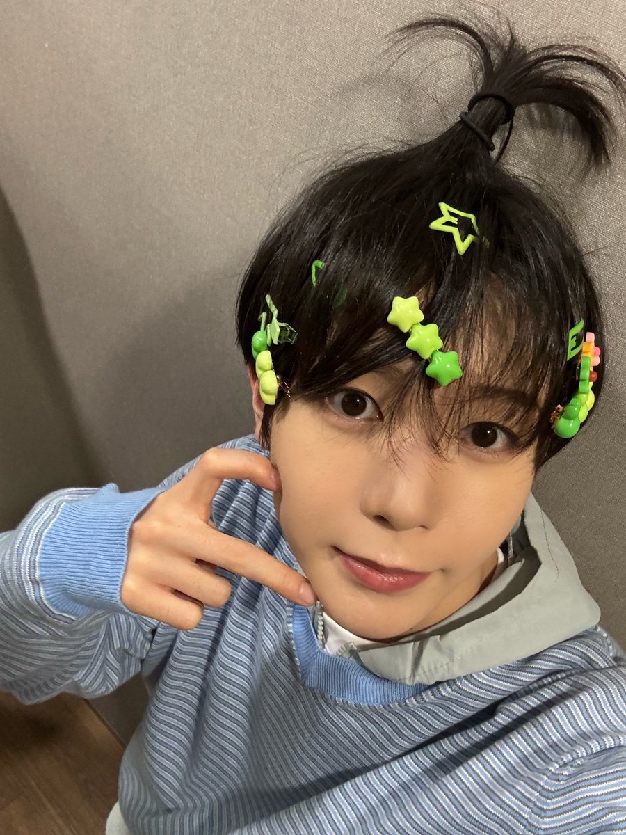 skry3921's tweet photo. 🍒👟🤍 https://t.co/jQOTxHRyZe
