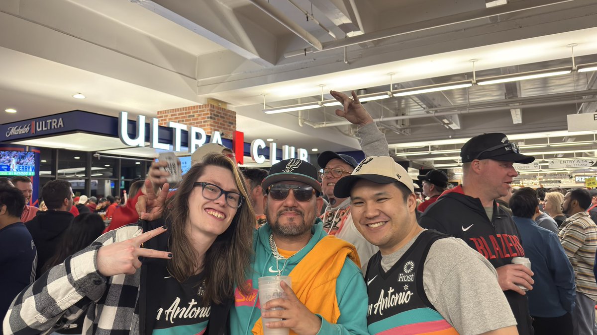 An_Day_Le's tweet photo. Mission accomplished. Got to see @TheTyJager and @RealSpurnandez at a spurs playoff game. https://t.co/1qcdM0G5b5