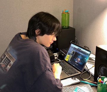 ตุ้ยนุ้ย tweet media