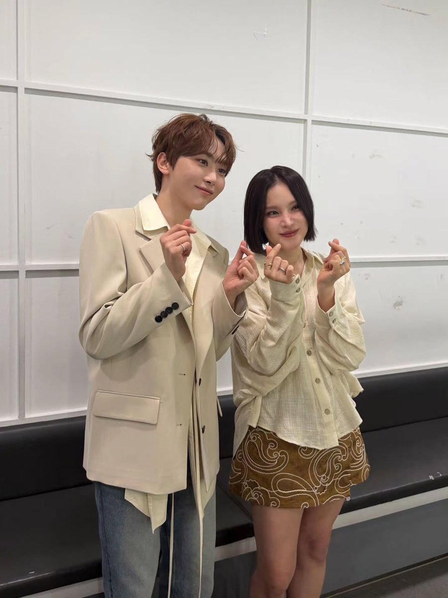 TeamSeungkwan's tweet photo. [📸𝗜𝗡𝗦𝗧𝗔𝗚𝗥𝗔𝗠] 260425 pledis_boos IG update

🎶 Like Spring - GUMMY x SEUNGKWAN

🔗 https://t.co/ntbvTzJrqr

#SEUNGKWAN #승관 @pledis_17 #세븐틴 https://t.co/GoV8BItO6C