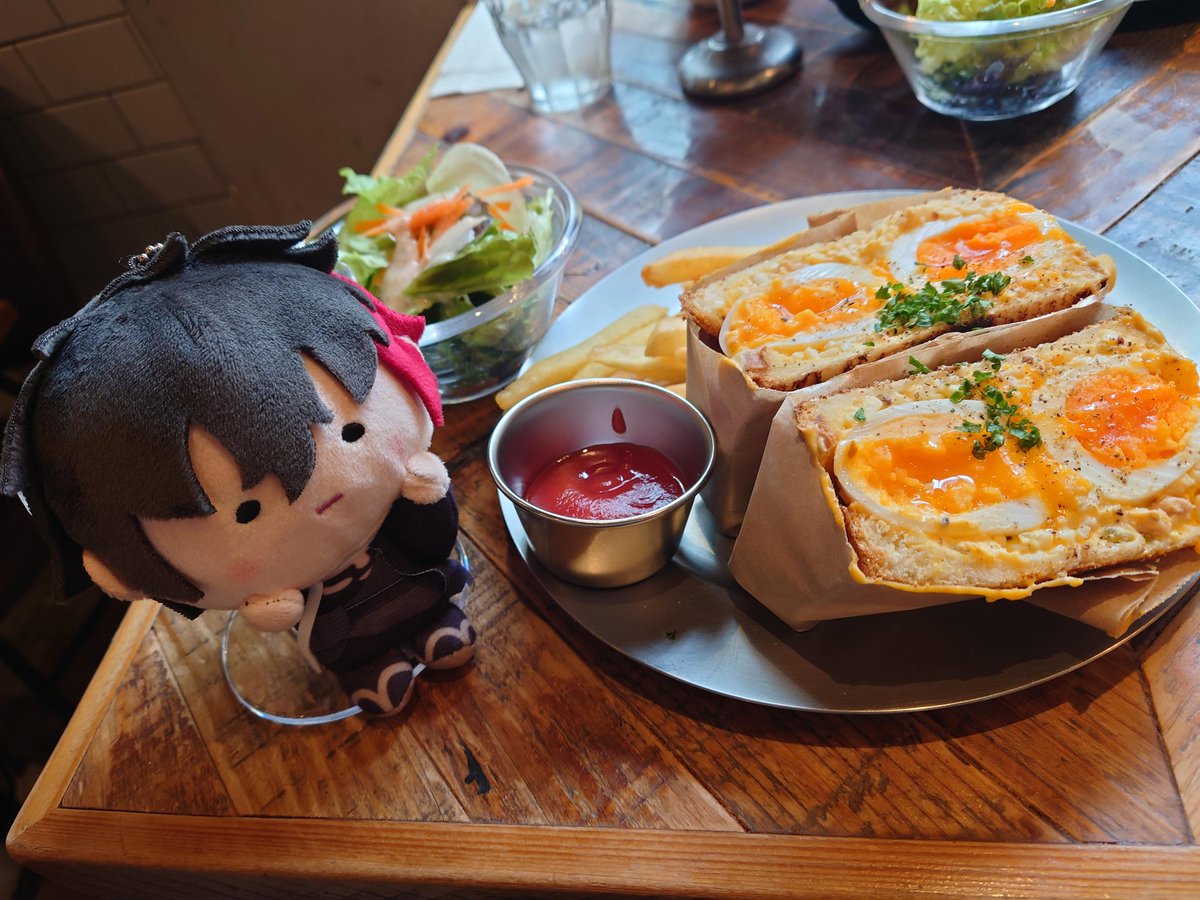 んまひぜちゃん！
お洒落で美味しいカフェでデビューでした🌸