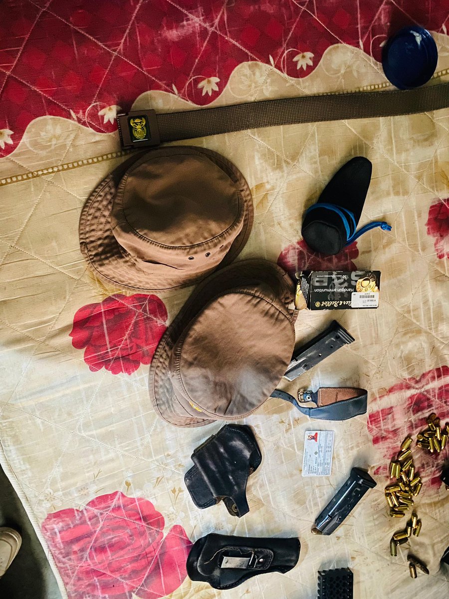 _ArriveAlive's tweet image. CIT suspects arrested and firearms recovered at Vosloorus

arrr.co.za/6f8Kj

#ArriveAlive #Crime @City_Ekurhuleni @SAPoliceService