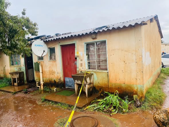 _ArriveAlive's tweet image. CIT suspects arrested and firearms recovered at Vosloorus

arrr.co.za/6f8Kj

#ArriveAlive #Crime @City_Ekurhuleni @SAPoliceService