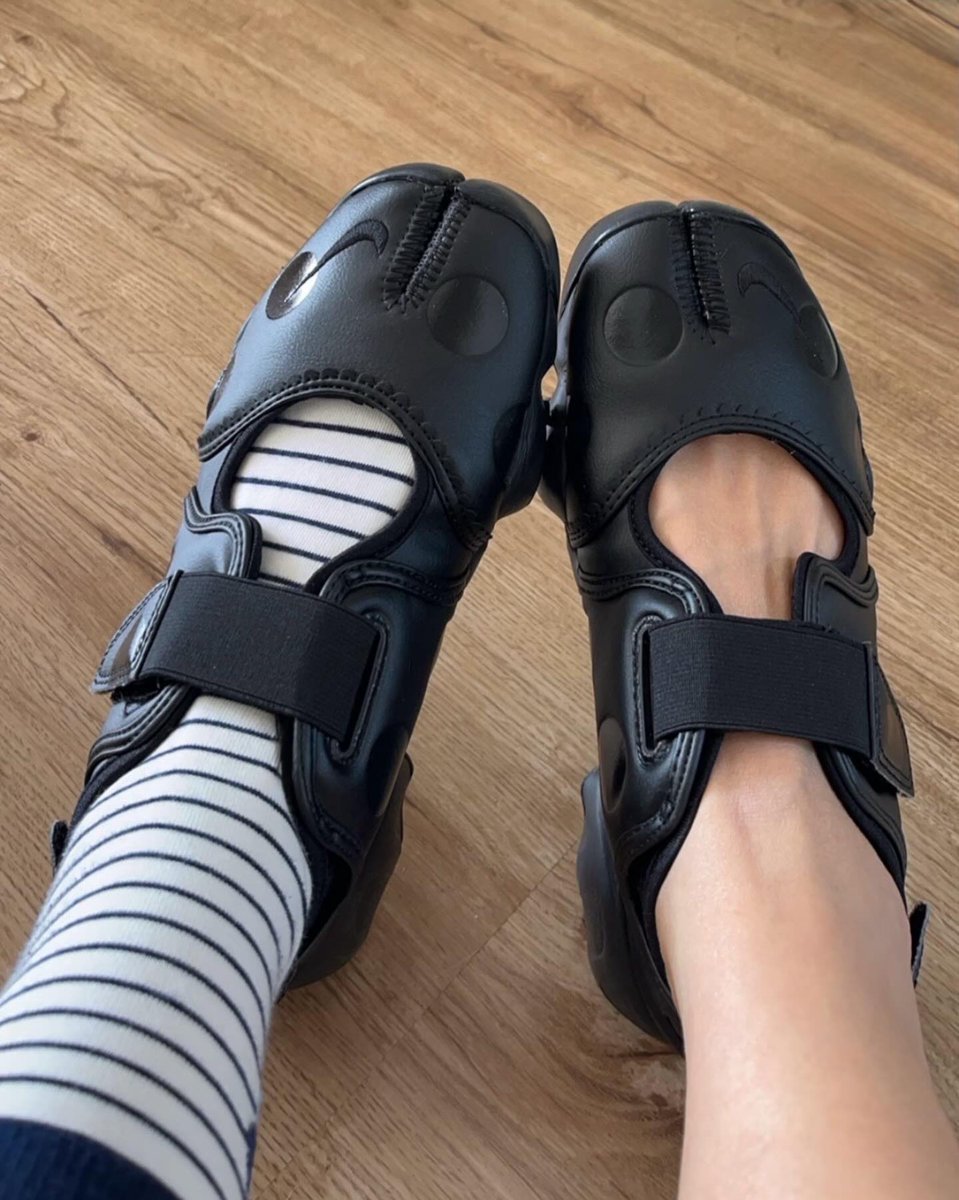 NIKE W AIR RIFT “Polka Dot/Triple Black” (ナイキ エア リフト