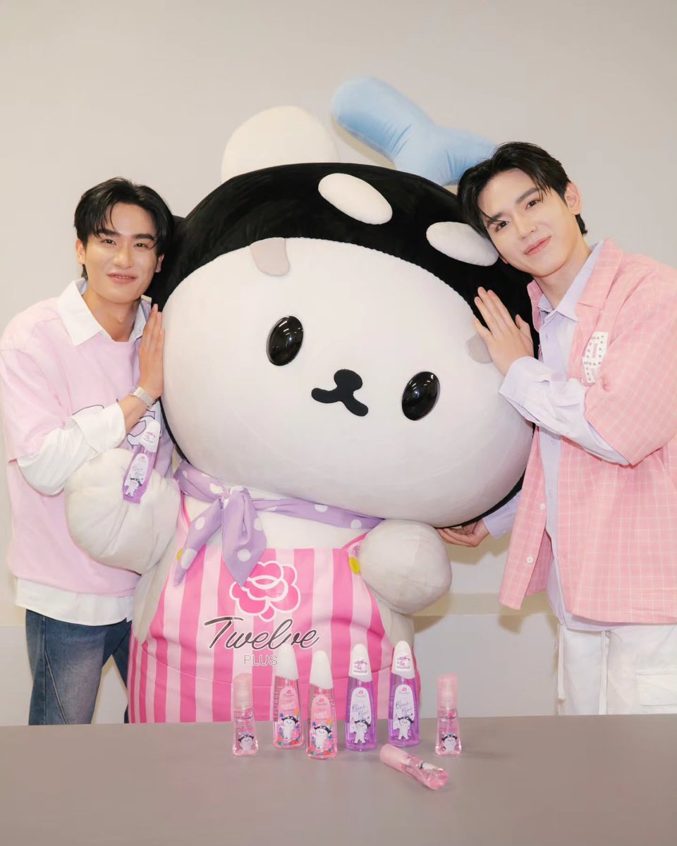 luvsneway's tweet photo. polcasan senyum seperti papa phorphor🫢
#TwelvePlusxPolcasan #TwelvePlus
#POLCASAN #ยัยซัง
#เตนิว #Tawan_V #Newwiee https://t.co/IwLFH8KBGl