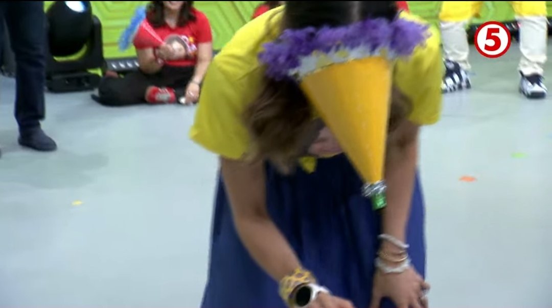 francis valle tweet media