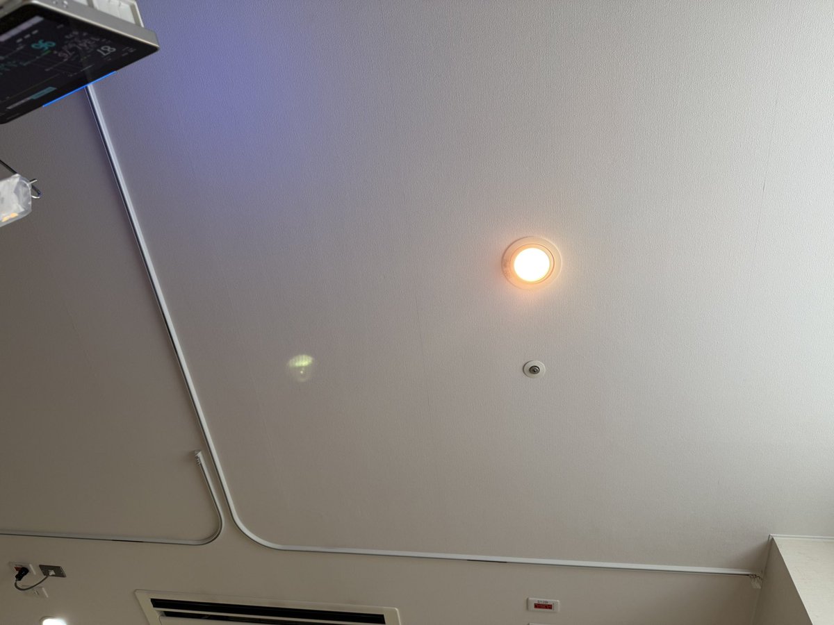 いいですか、落ち着いて聞いてください。貴方はカシューナッツを食べてアナフィラキシーを起こして入院しました。

そんなことある？？？